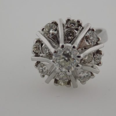 Anillo de platino con brillantes subastas de joyas